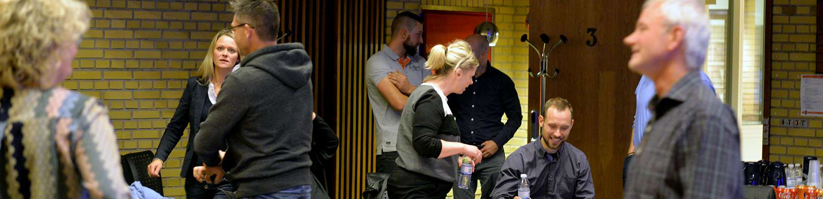 edur holder dialogmøde